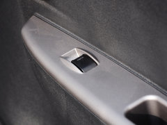2014款 330 1.5L 手动 基本型DK15