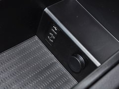 2014款 xDrive20i X设计套装 5座