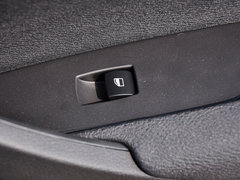 2014款 sDrive18i 领先型 5座