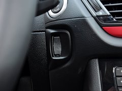 宝马X1 2014款 sDrive20i 运动设计套装 5座