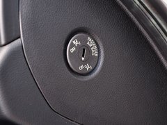 2014款 sDrive20i 运动设计套装 5座