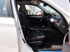 宝马X1 2014款 sDrive20i 运动设计套装 5座