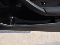 宝马X1 2014款 sDrive20i 运动设计套装 5座