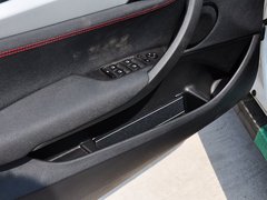 2014款 sDrive20i 运动设计套装 5座