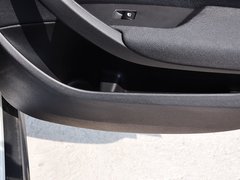 2014款 sDrive20i 运动设计套装 5座