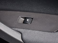 2014款 sDrive20i 运动设计套装 5座