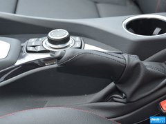 2014款 sDrive18i 运动设计套装 5座