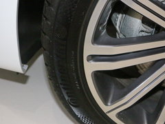 2014款 1.6T 自动 豪华版深色风格