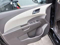 2014款 三厢 1.6SX 自动 风尚版