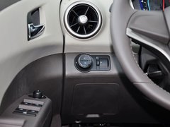 2014款 三厢 1.6SX 自动 风尚版