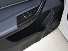 观致3 2014款 1.6L 自动 致悦增强型