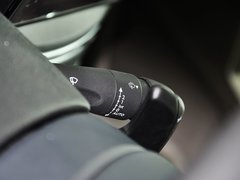 标致408 2014款 1.6T 自动 至尊版