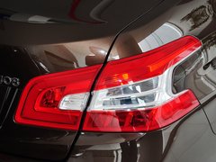 标致408 2014款 1.6T 自动 至尊版