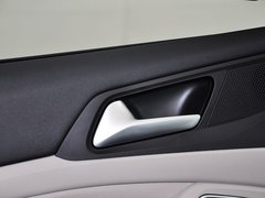 标致408 2014款 1.6T 自动 至尊版