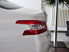 2014款 1.6T 自动 至尊版
