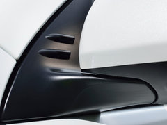 2014款 5.7L 中东版 标配型