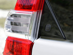 2014款 5.7L 中东版 标配型