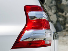 2014款 5.7L 中东版 标配型