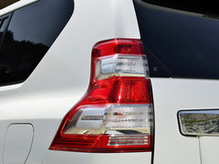 2014款 5.7L 中东版 标配型