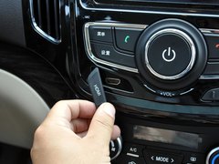 2014款 1.5L 手动 豪华型 7座