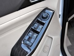 宝骏730 2014款 1.5L 手动 豪华型 7座