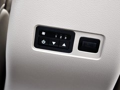 2014款 1.5L 手动 豪华型 7座