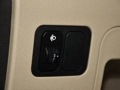 2014款 1.5L 手动 豪华型 7座