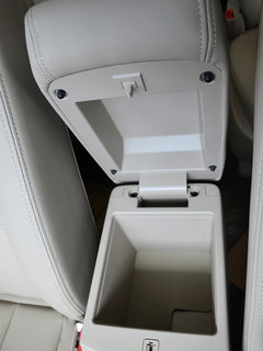 2014款 1.5L 手动 豪华型 7座