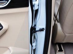 宝骏730 2014款 1.5L 手动 豪华型 7座