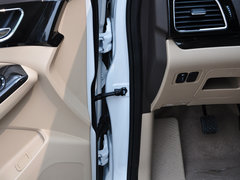 宝骏730 2014款 1.5L 手动 豪华型 7座