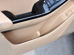 2014款 1.5L 手动 豪华型 7座