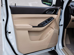 2014款 1.5L 手动 豪华型 7座