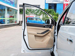 2014款 1.5L 手动 豪华型 7座