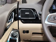 2014款 1.5L 手动 豪华型 7座