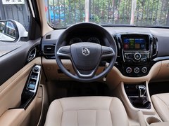 2014款 1.5L 手动 舒适型 7座