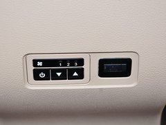 2014款 1.5L 手动 舒适型 7座
