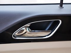 2014款 1.5L 手动 舒适型 7座