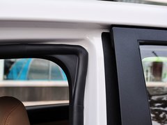 2014款 1.5L 手动 舒适型 7座
