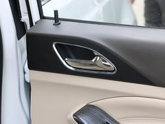 2014款 1.5L 手动 标准型 7座
