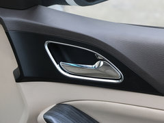 2014款 1.5L 手动 标准型 7座
