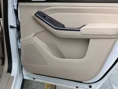 2014款 1.5L 手动 标准型 7座