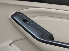 2014款 1.5L 手动 标准型 7座