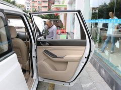 2014款 1.5L 手动 标准型 7座