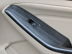 2014款 1.5L 手动 标准型 7座