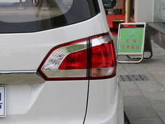 2014款 1.5L 手动 标准型 7座