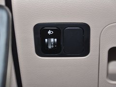 2014款 1.5L 手动 标准型 7座