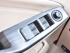 2014款 1.5L 手动 标准型 7座