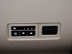 2014款 1.5L 手动 标准型 7座