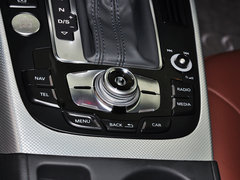 奥迪A4L 2015款 45 TFSI quattro 个性运动型