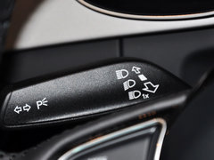 奥迪A4L 2015款 45 TFSI quattro 个性运动型